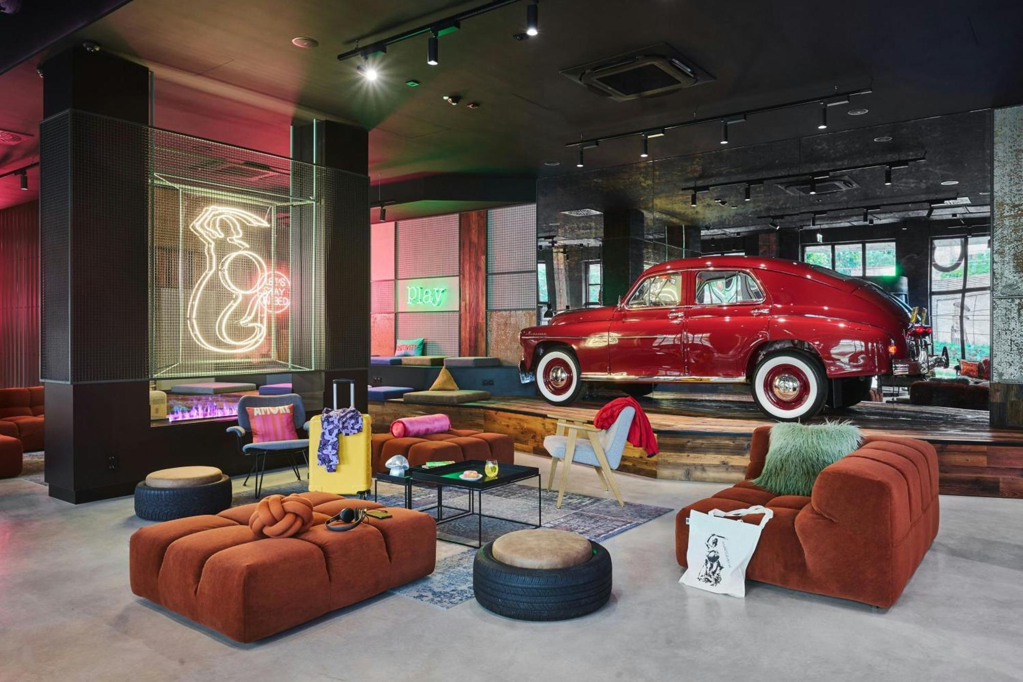 Hotel Moxy 3*